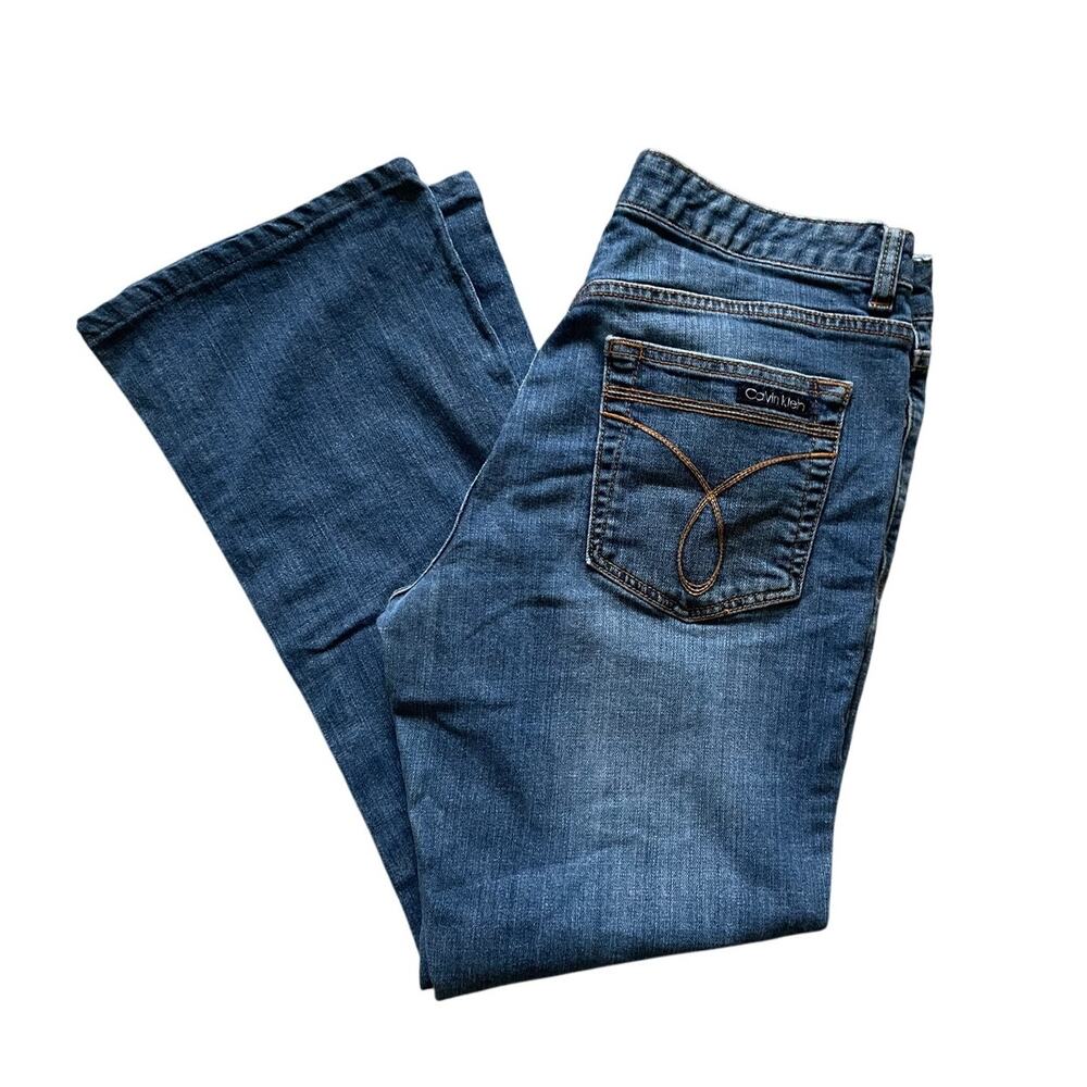 Calvin Klein Women Flare Jeans size 8 Classic Medium Wash Retro Sustainable Fair - Picture 3 of 10
